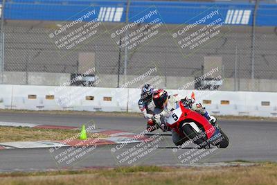 media/Nov-26-2022-Fastrack Riders (Sat) [[b001e85eef]]/Level 3/Session 3 Outside Turn 9/